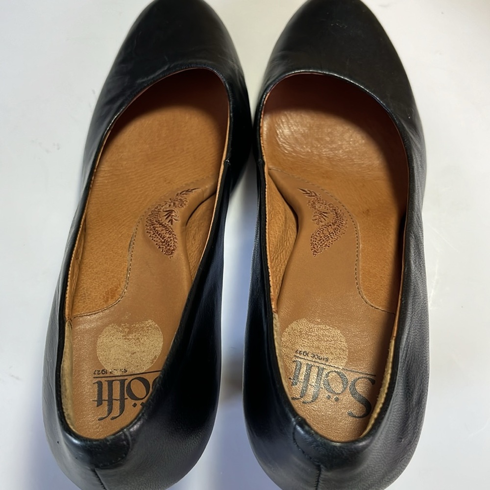 Sofft Samy woman’s black leather pump kitten wrapped heel arch support sz8 - Picture 11 of 14